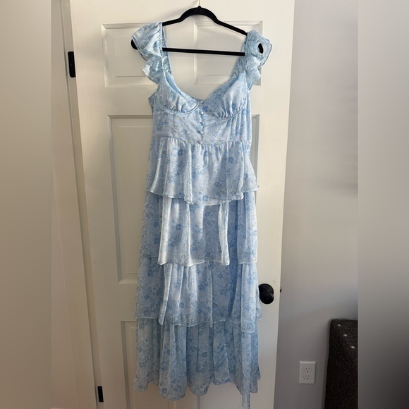 astr the label Dresses & Skirts - ASTR the Label Midsummer Floral Tiered Dress